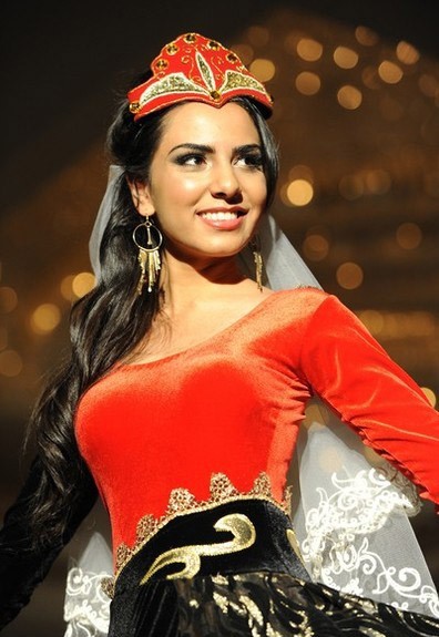 Most Beautiful Armenian Ladies  изображение с сайта www.HeiHei.website
