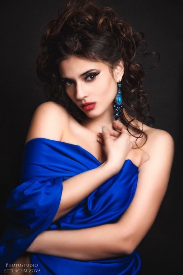 Most Beautiful Armenian Ladies  изображение с сайта www.HeiHei.website