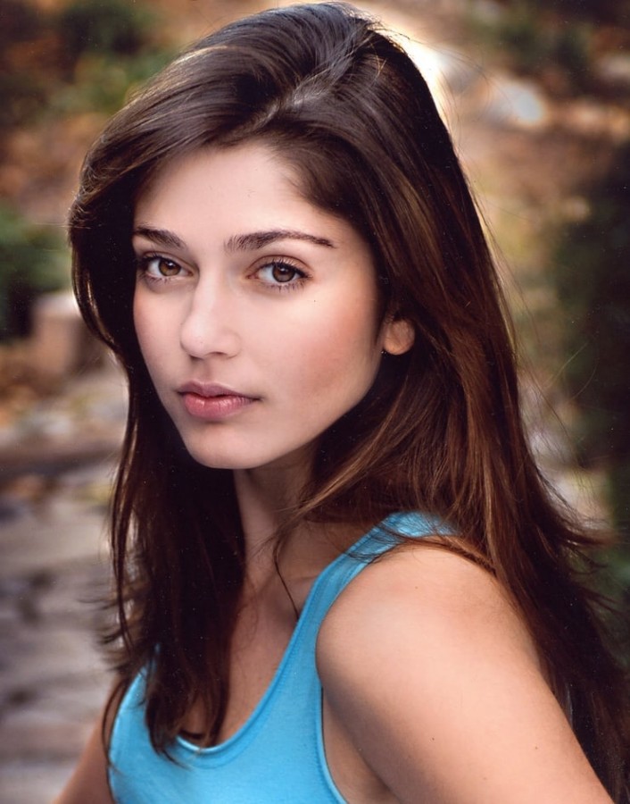 Most Beautiful Armenian Ladies  изображение с сайта www.HeiHei.website