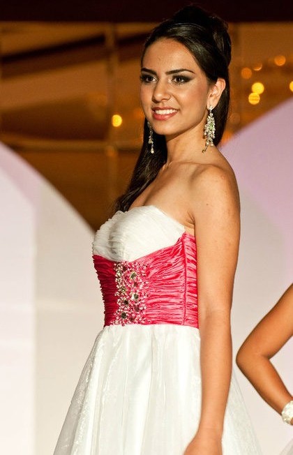 Most Beautiful Armenian Ladies  изображение с сайта www.HeiHei.website