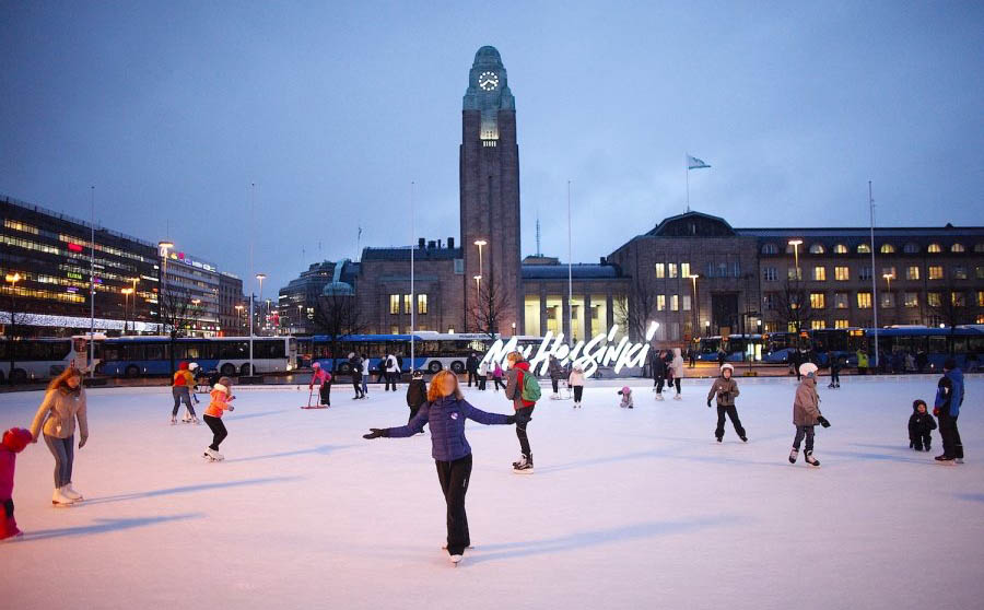 New Year in Finland. Mode of operation of stores. image from the site www.heihei.website