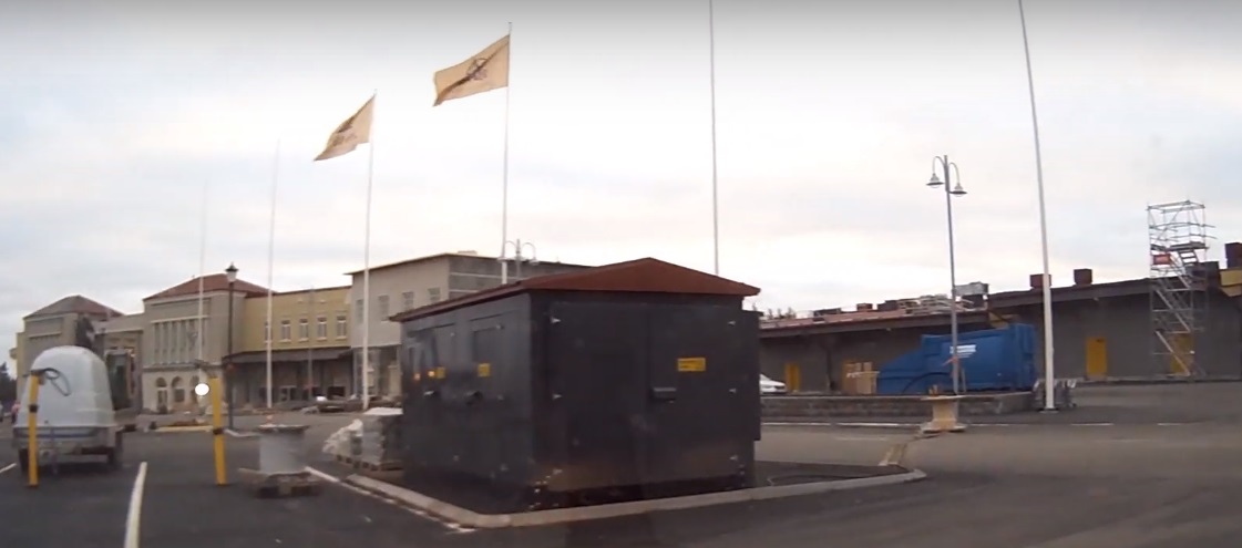 ZSAR OUTLET VILLAGE парковка изображение с сайта www.heihei.website