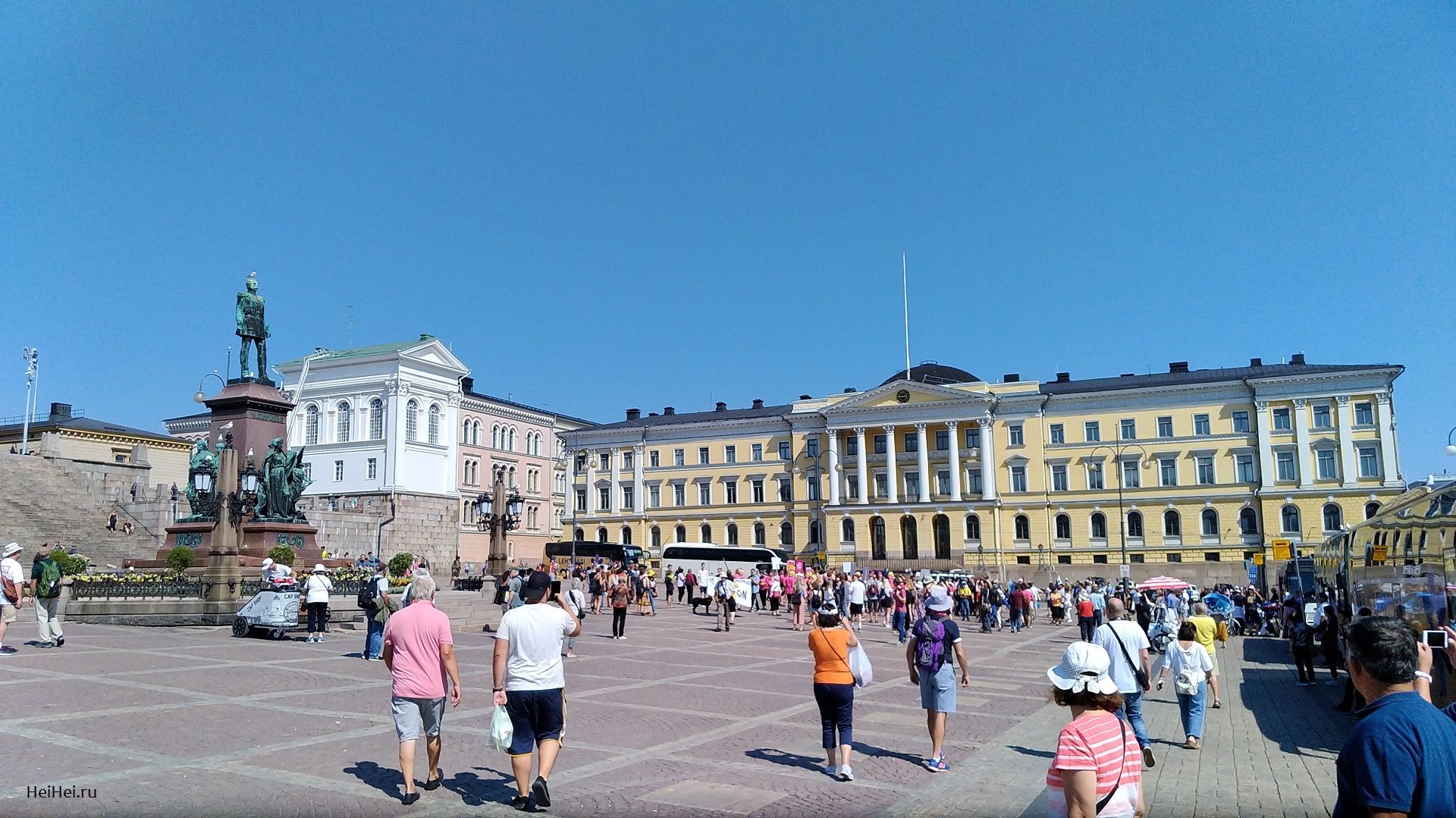 Встреча Путина и Трампа в Хельсинки 2018 фотографии с сайта www.HeiHei.website