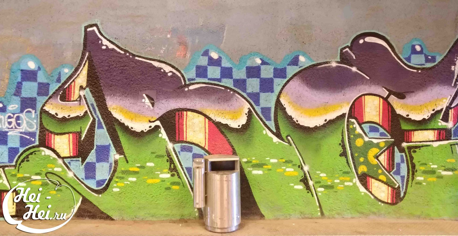 Уличное искусство Хельсинки Малминкартано изображение с сайта www.heihei.website