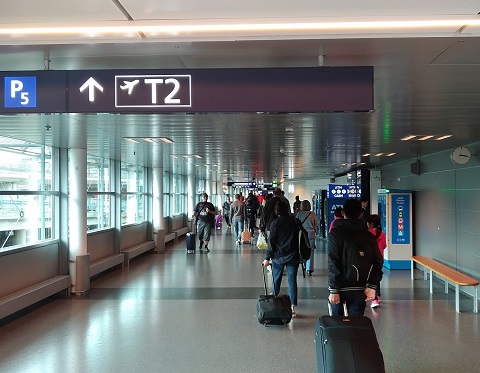 Lux Express bus stop in Helsinki airport Vantaa image from www.HeiHei.website