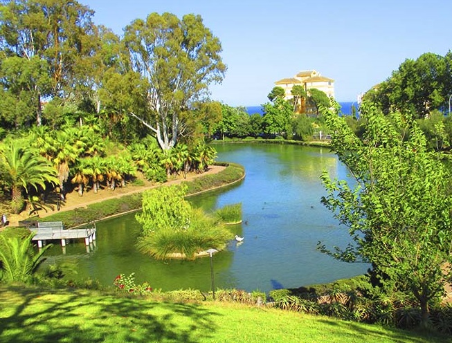 Paloma Park with wild animals in Benalmadena Andalucia Costa del Sol Spain image from the site www.HeiHei.website