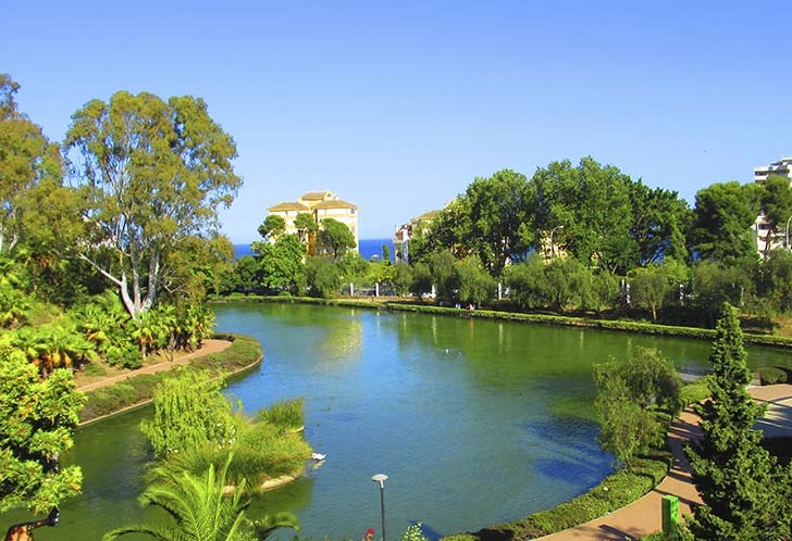 Paloma Park with wild animals in Benalmadena Andalucia Costa del Sol Spain image from the site www.HeiHei.website