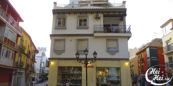 '.Fuengirola Andalusia Costa del Sol Spain image from the website www.HeiHei.website.'